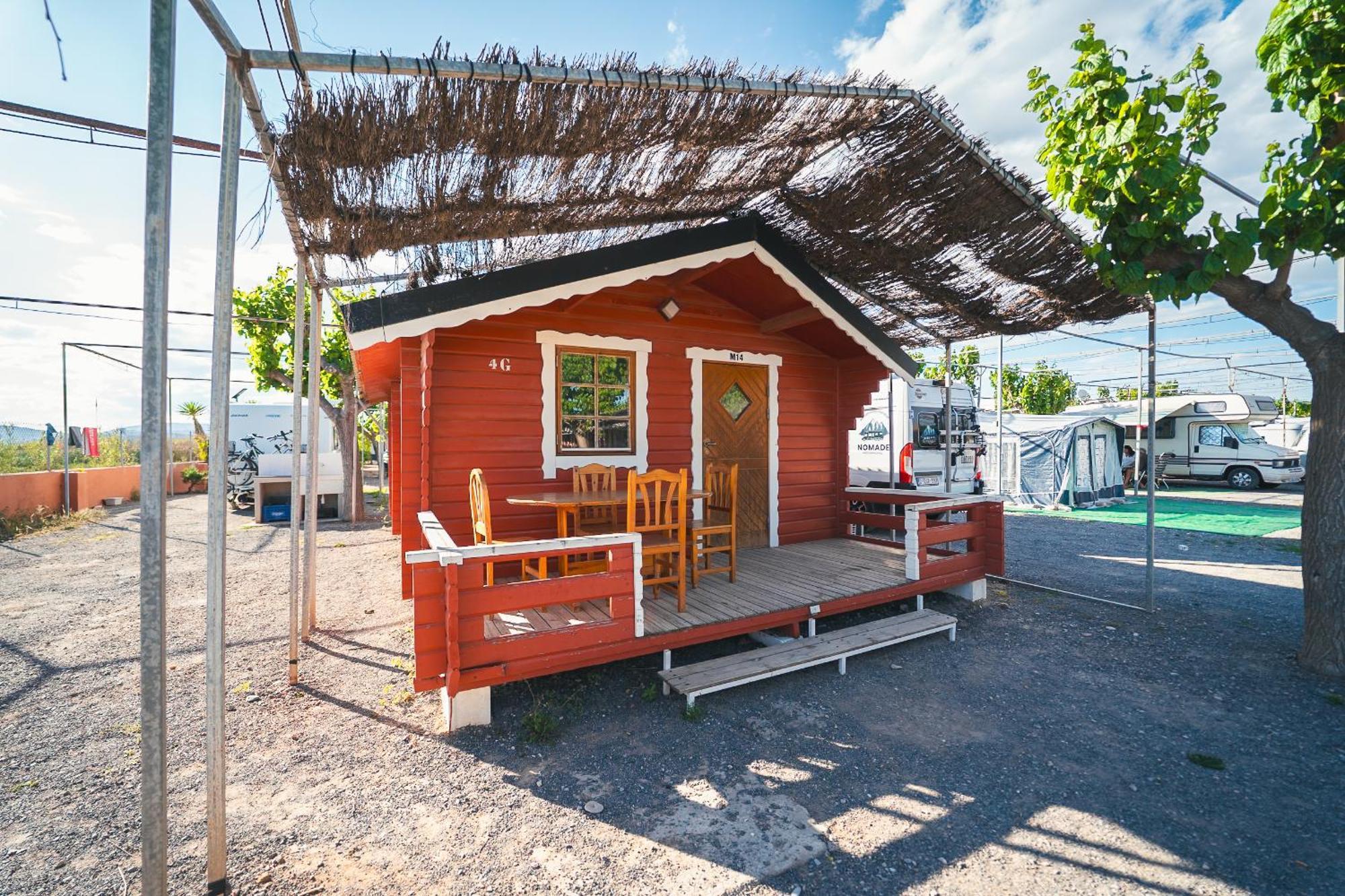 Camping Tres Estrellas Mediterraneo チルチェス エクステリア 写真