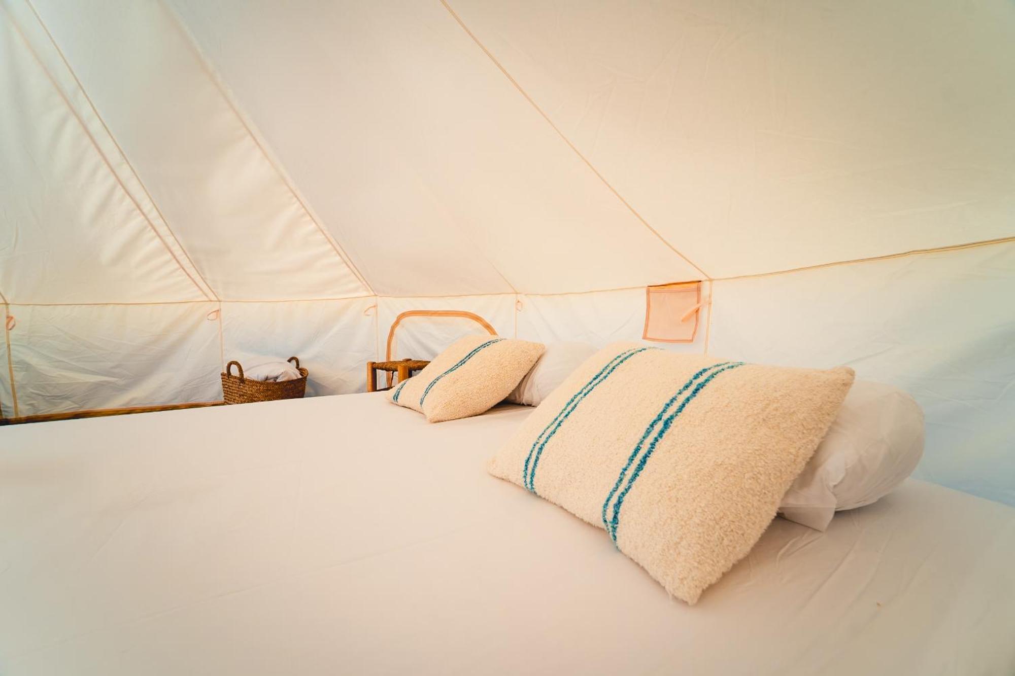 Camping Tres Estrellas Mediterraneo チルチェス エクステリア 写真
