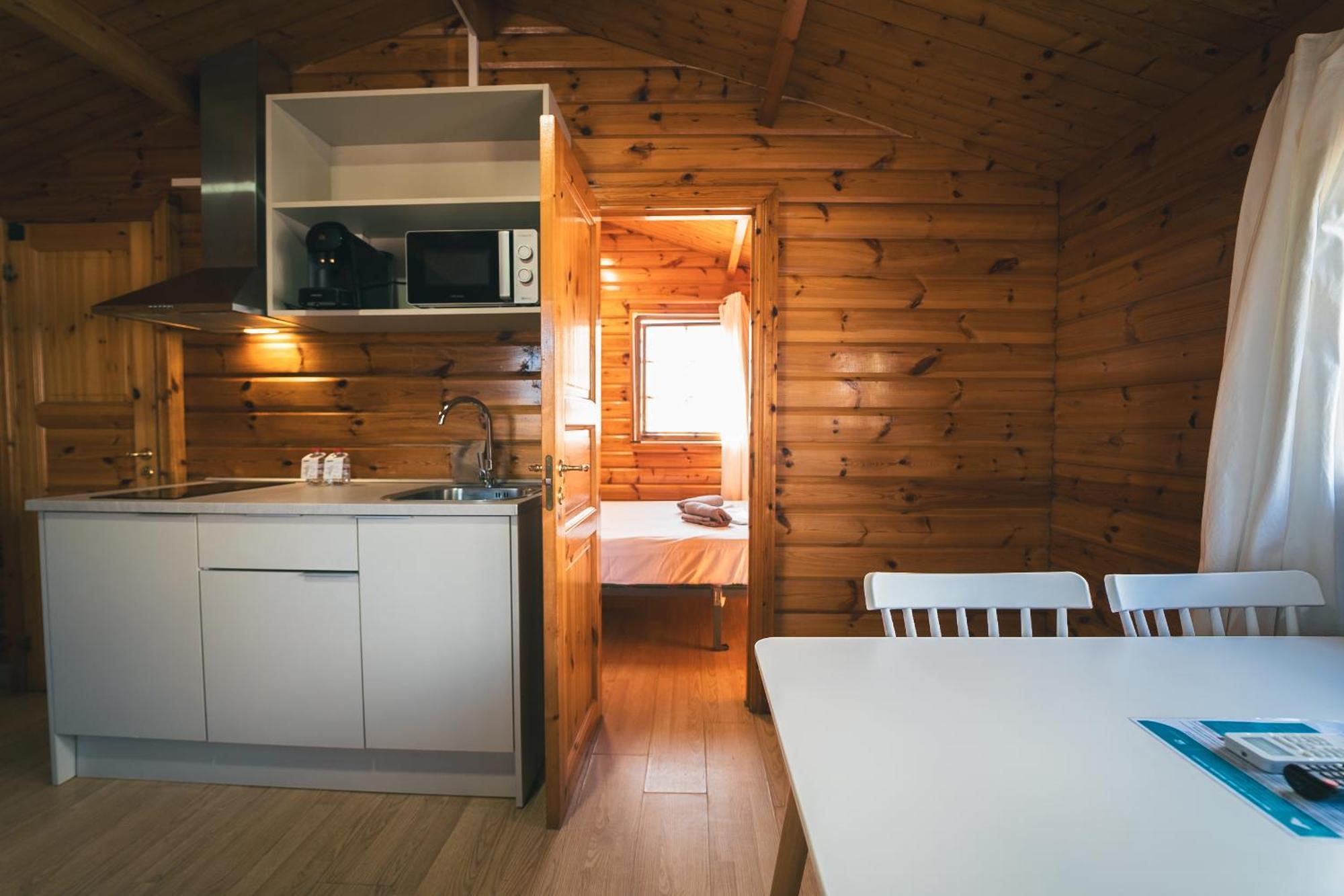 Camping Tres Estrellas Mediterraneo チルチェス エクステリア 写真