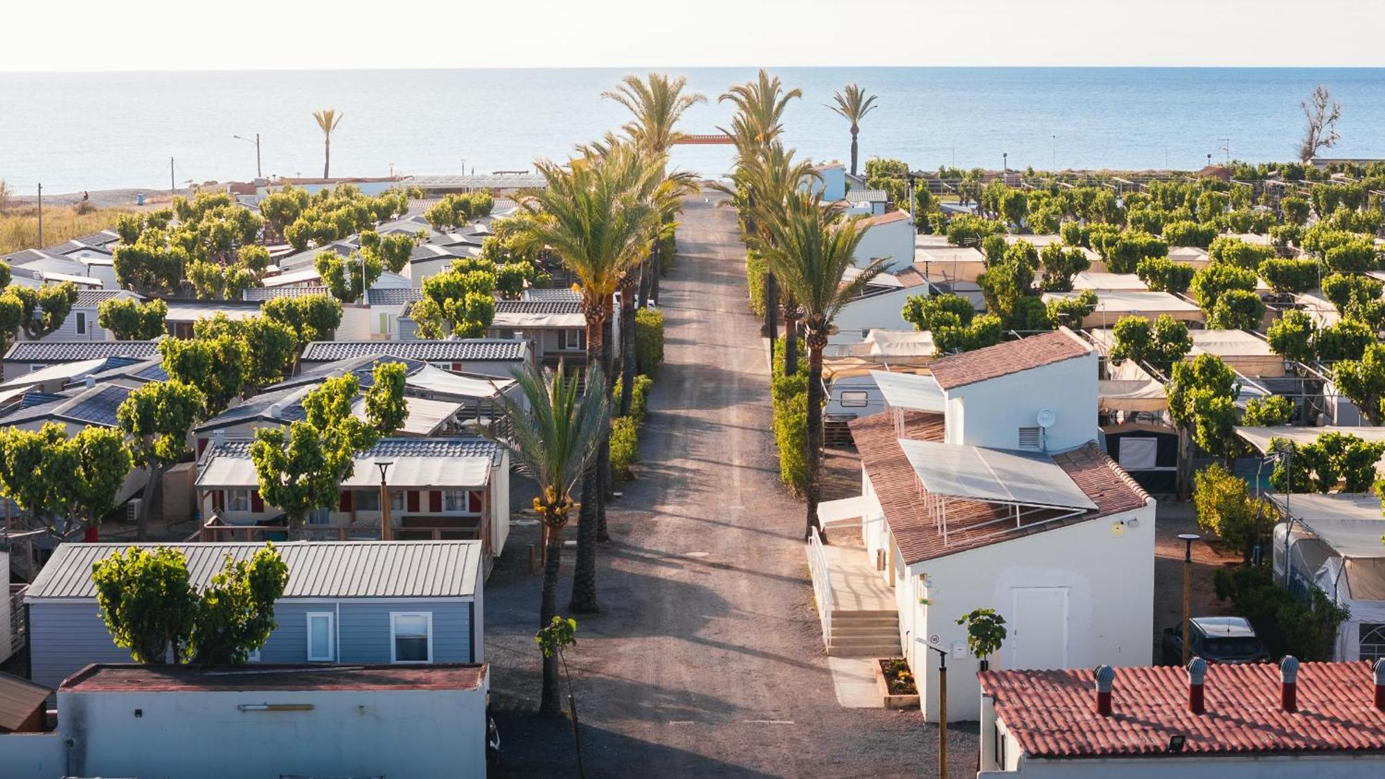Camping Tres Estrellas Mediterraneo チルチェス エクステリア 写真