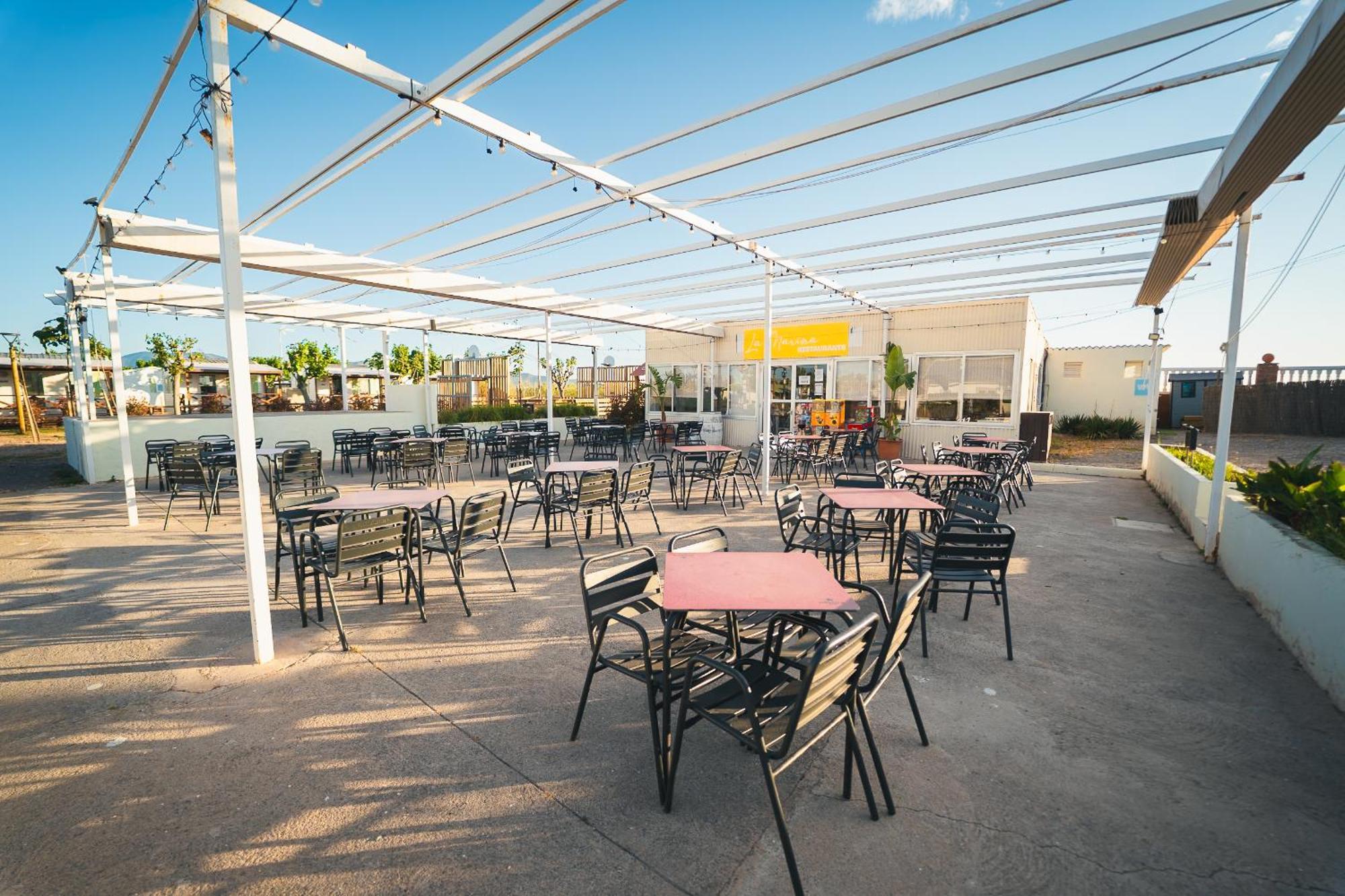 Camping Tres Estrellas Mediterraneo チルチェス エクステリア 写真
