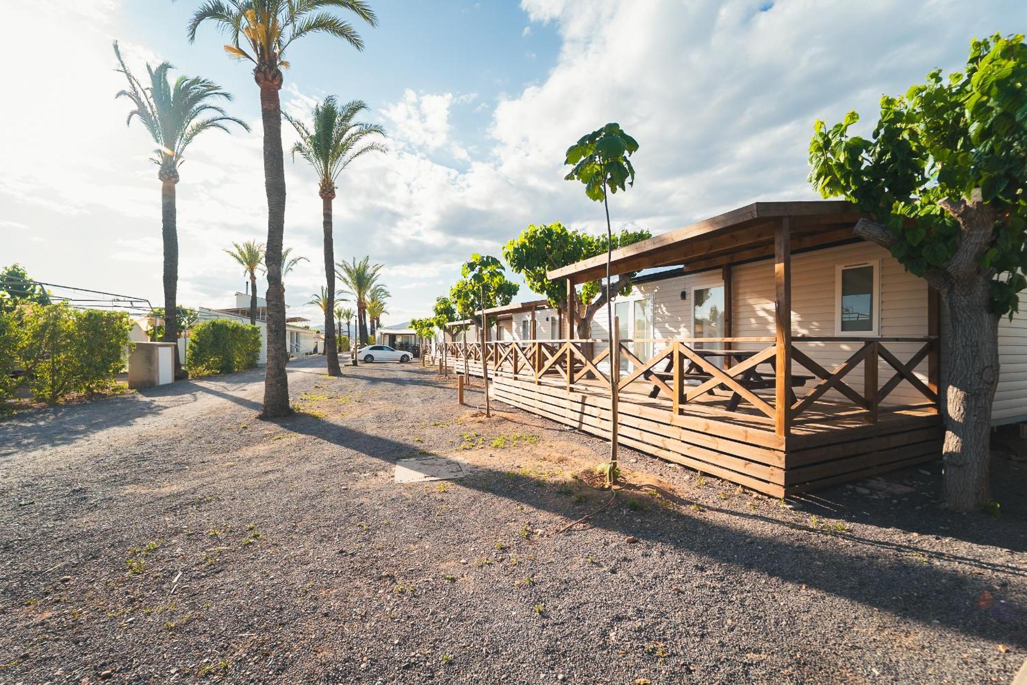 Camping Tres Estrellas Mediterraneo チルチェス エクステリア 写真